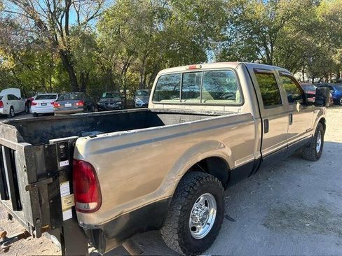 Used 2002 Ford F250 Lariat image 9