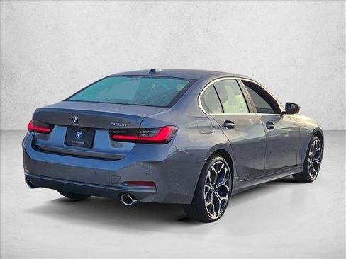 New 2026 BMW 330i Sedan image 2