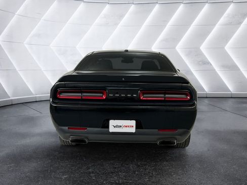 Used 2019 Dodge Challenger SXT w/ Blacktop Package RWD image 5