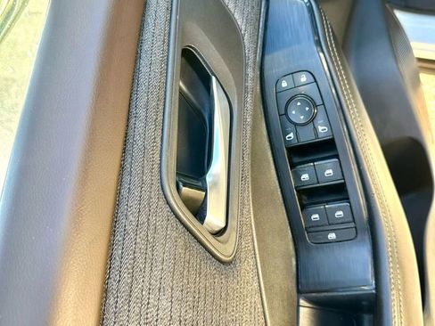 Used 2021 Nissan Rogue SV image 32