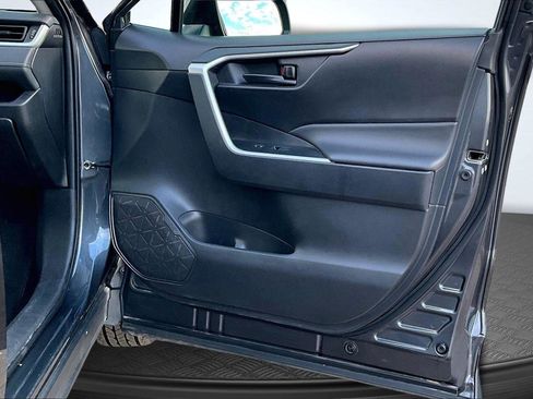 Used 2024 Toyota RAV4 LE image 25