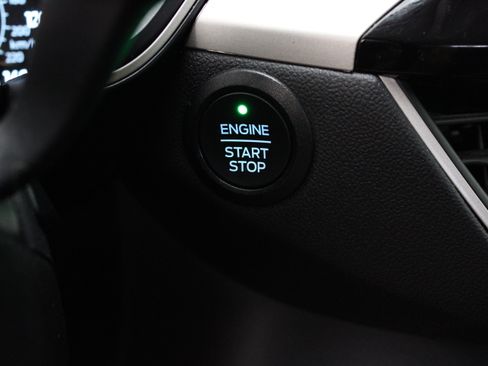 Used 2021 Ford Escape SE w/ SE Sport Appearance Package FWD image 18