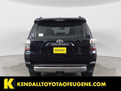 Used 2020 Toyota 4Runner TRD Off-Road AWD/4WD image 6