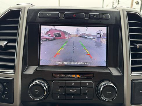 Used 2020 Ford F150 Lariat w/ Equipment Group 501A Mid image 22