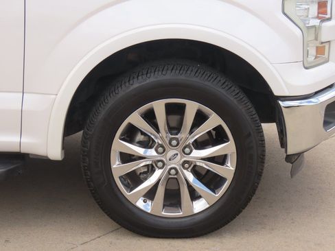 Used 2016 Ford F150 Lariat w/ Equipment Group 502A Luxury RWD image 9