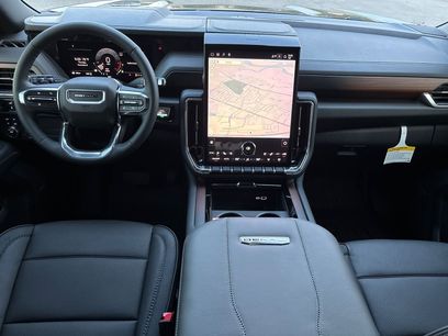 New 2026 GMC Yukon XL Denali w/ Sun & Power Step Package