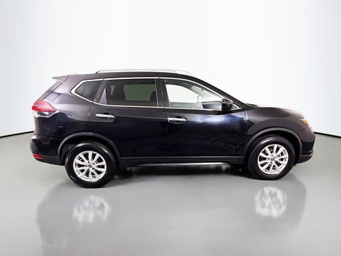 Used 2019 Nissan Rogue SV AWD/4WD image 11