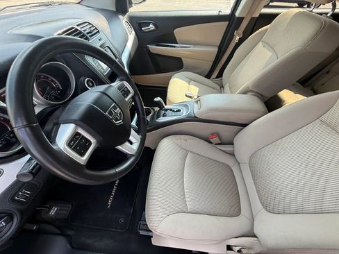 Used 2017 Dodge Journey SXT w/ Premium Group image 17