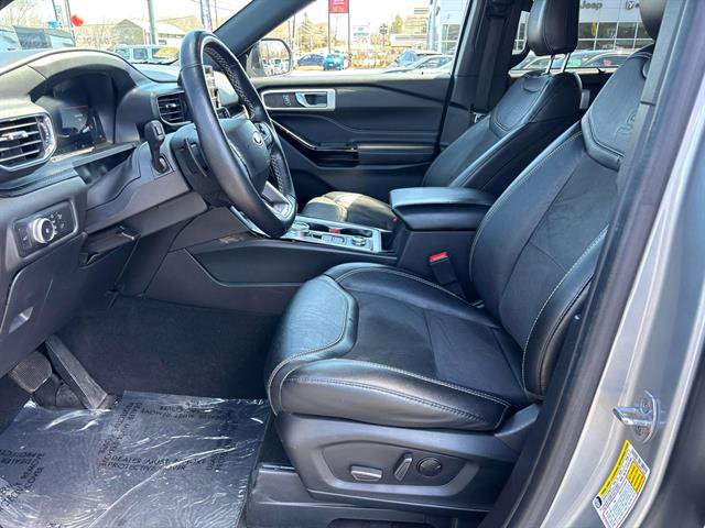 Used 2022 Ford Explorer ST w/ ST Street Pack AWD/4WD image 11