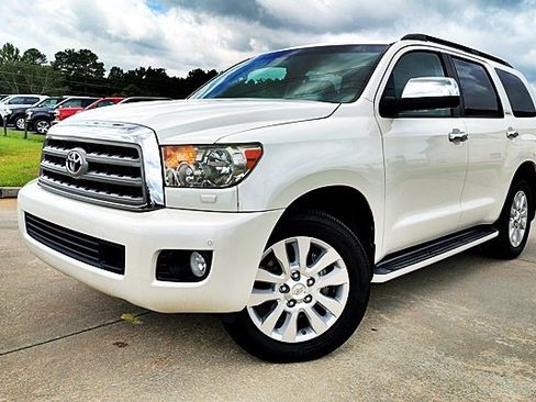 Used 2014 Toyota Sequoia Platinum AWD/4WD image 1
