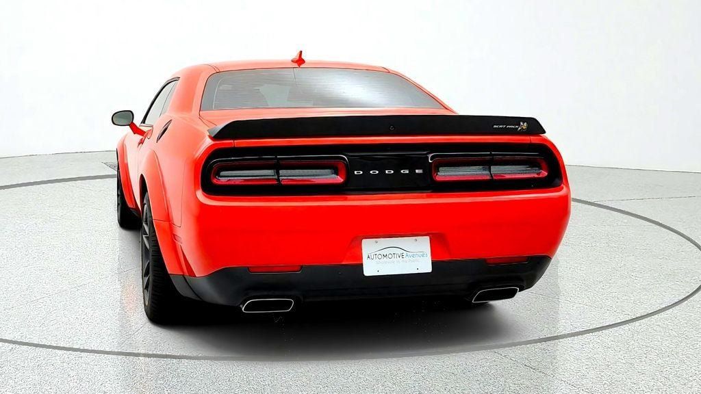 Used 2022 Dodge Challenger R/T Scat Pack RWD image 6