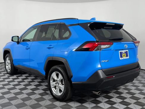 Used 2019 Toyota RAV4 XLE AWD/4WD image 12