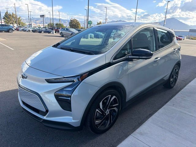 Used 2023 Chevrolet Bolt LT FWD image 3