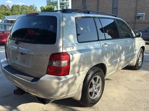 Used 2004 Toyota Highlander 2WD V6 image 5