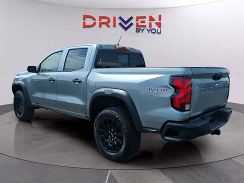 Used 2025 Chevrolet Colorado Trail Boss AWD/4WD image 3