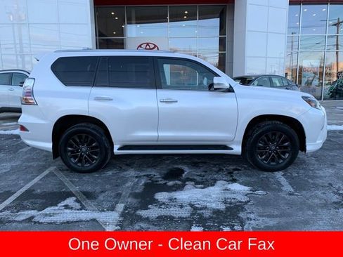 Used 2023 Lexus GX 460 Premium w/ Premium Package image 2