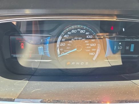 Used 2013 Ford Taurus SEL FWD image 7