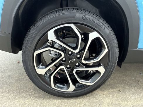 New 2025 Chevrolet Trax RS w/ Driver Confidence Package image 55