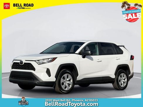 Used 2025 Toyota RAV4 LE AWD/4WD image 1