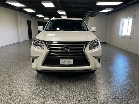 Used 2018 Lexus GX 460 Premium w/ Premium Package AWD/4WD image 12