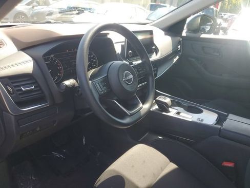 Used 2023 Nissan Rogue S FWD image 13