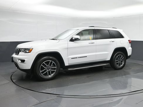 Used 2020 Jeep Grand Cherokee Limited w/ Luxury Group II AWD/4WD image 3