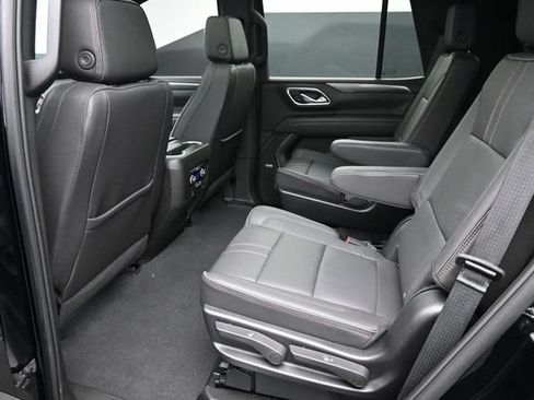 Used 2023 Chevrolet Tahoe RST w/ Luxury Package AWD/4WD image 17