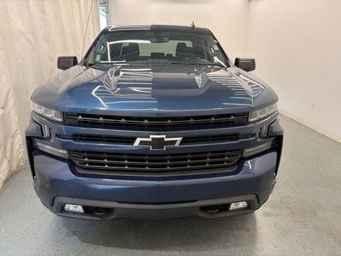 Used 2019 Chevrolet Silverado 1500 RST AWD/4WD image 2