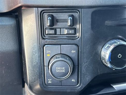 Used 2023 Ford F350 Platinum w/ FX4 Off-Road Package image 33
