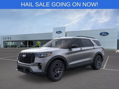 New 2026 Ford Explorer ST-Line w/ ST-Line Street Pack AWD/4WD image 1