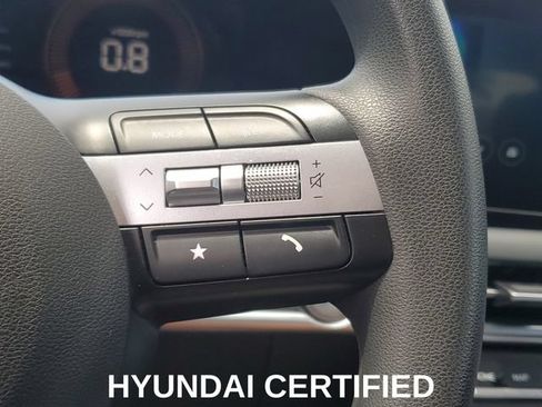 Used 2025 Hyundai Tucson SE FWD image 15