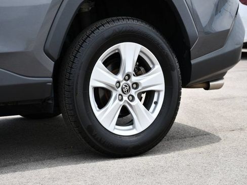 Used 2021 Toyota RAV4 XLE AWD/4WD image 11