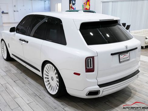 Used 2022 Rolls-Royce Cullinan image 22