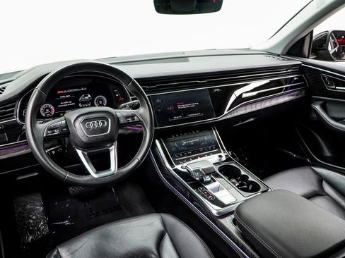 Used 2023 Audi Q8 Prestige image 5