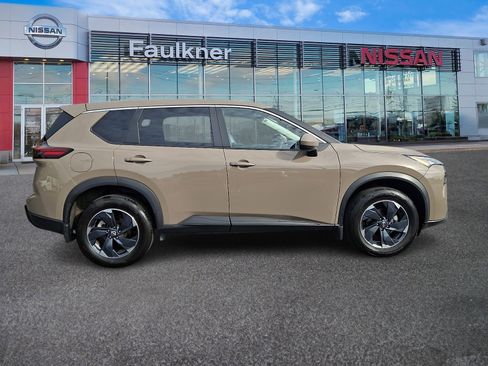 Certified 2025 Nissan Rogue SV image 7