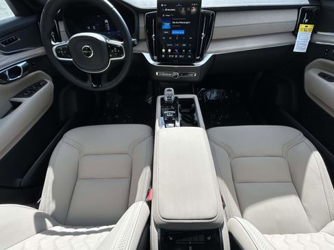 New 2026 Volvo XC90 B5 Core image 14