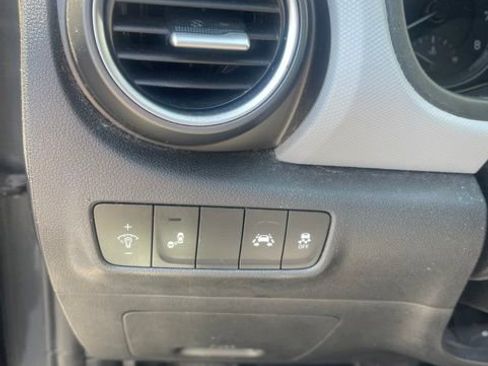 Used 2020 Hyundai Kona SEL AWD/4WD image 5