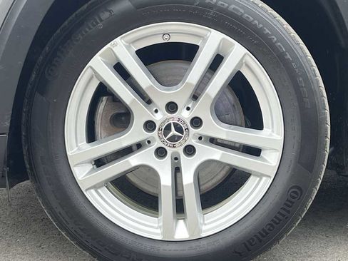 Used 2023 Mercedes-Benz GLB 250 4MATIC image 27