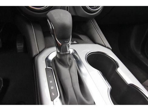 Used 2024 Chevrolet Blazer LT w/ Convenience Package FWD image 24