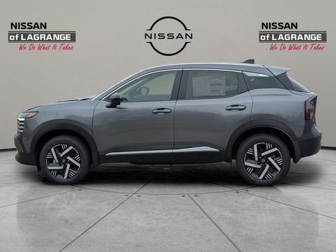 New 2026 Nissan Kicks SV image 8