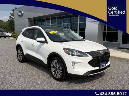 Certified 2022 Ford Escape Titanium w/ Class II Trailer Tow Package AWD/4WD image 1