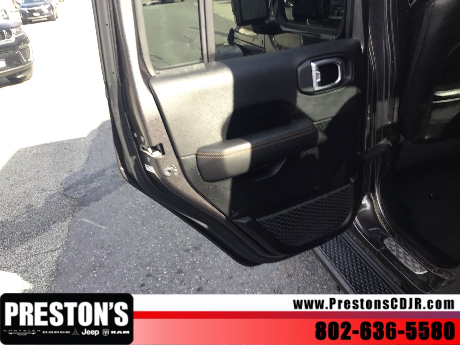 Used 2021 Jeep Gladiator Overland AWD/4WD image 16