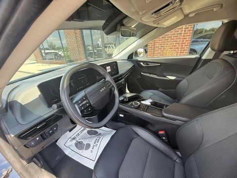 Used 2025 Kia EV6 Light RWD image 13