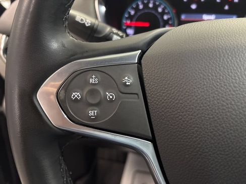 Used 2023 Chevrolet Traverse LT FWD image 20