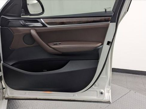 Used 2017 BMW X4 xDrive28i image 21