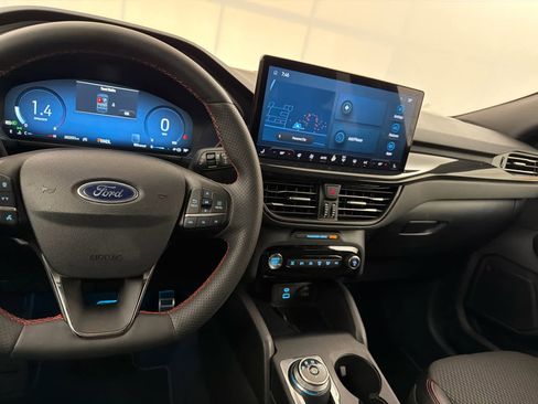 Used 2023 Ford Escape ST-Line Elite AWD/4WD image 18