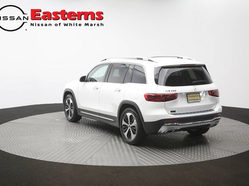 Used 2025 Mercedes-Benz GLB 250 w/ Exclusive Package image 67