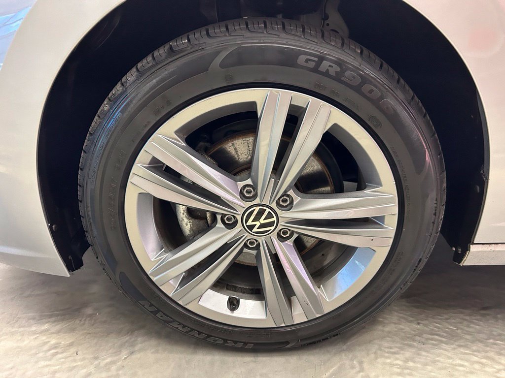 Used 2024 Volkswagen Jetta SE FWD image 25