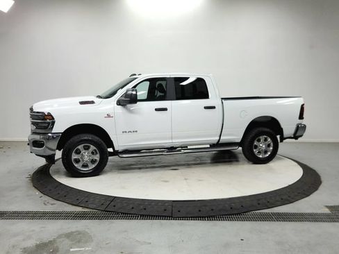 Used 2025 RAM 2500 Big Horn AWD/4WD image 5