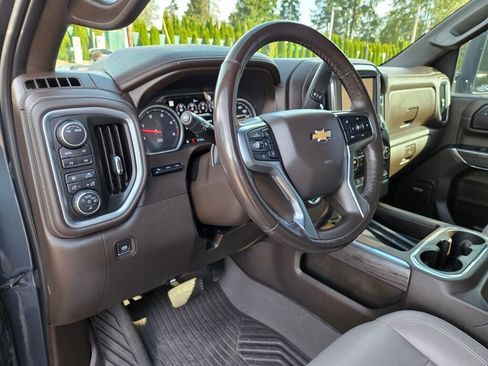 Used 2020 Chevrolet Silverado 3500 LTZ w/ LTZ Premium Package image 19